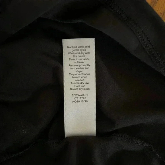 Athleta Essence Flow Top - Picture 6 of 9